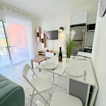 Lejlighed Front De Mer, Climatise, Terrasse *