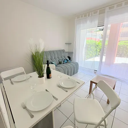 Front De Mer, Climatisé, Terrasse Сет