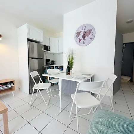 Front De Mer, Climatisé, Terrasse * Сет
