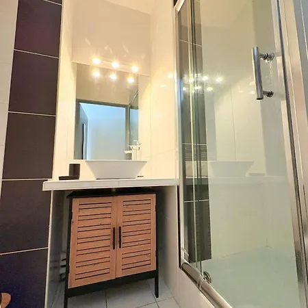 Front De Mer, Climatisé, Terrasse Apartamento *